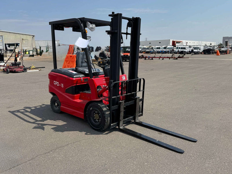 SD LANCH SDLOOL CPD-15 ForkLift  - Inquire for shipping quote